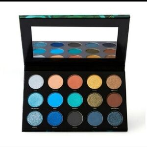 NIB Hipdot Cenote Vibrant 15 Shade Eyeshadow Palette Metallic Shimmer New